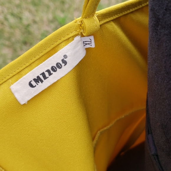 Bombshell Dress - Picture 7 of 8